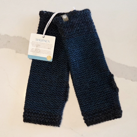 Shupaca Alpaca Knit Arm Warmers Fingerless Gloves Navy Blue NWT - Picture 2 of 3